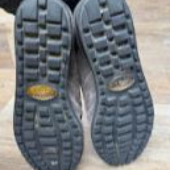 Stuart Weitzman Brown Suede Top Zip Casual Shoes Women's Size 6 - Picture 4 of 6